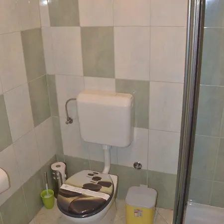 Apartman Veruda * بولا