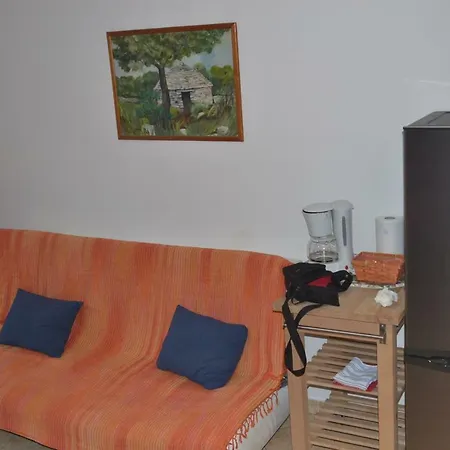 Apartman Veruda شقة بولا